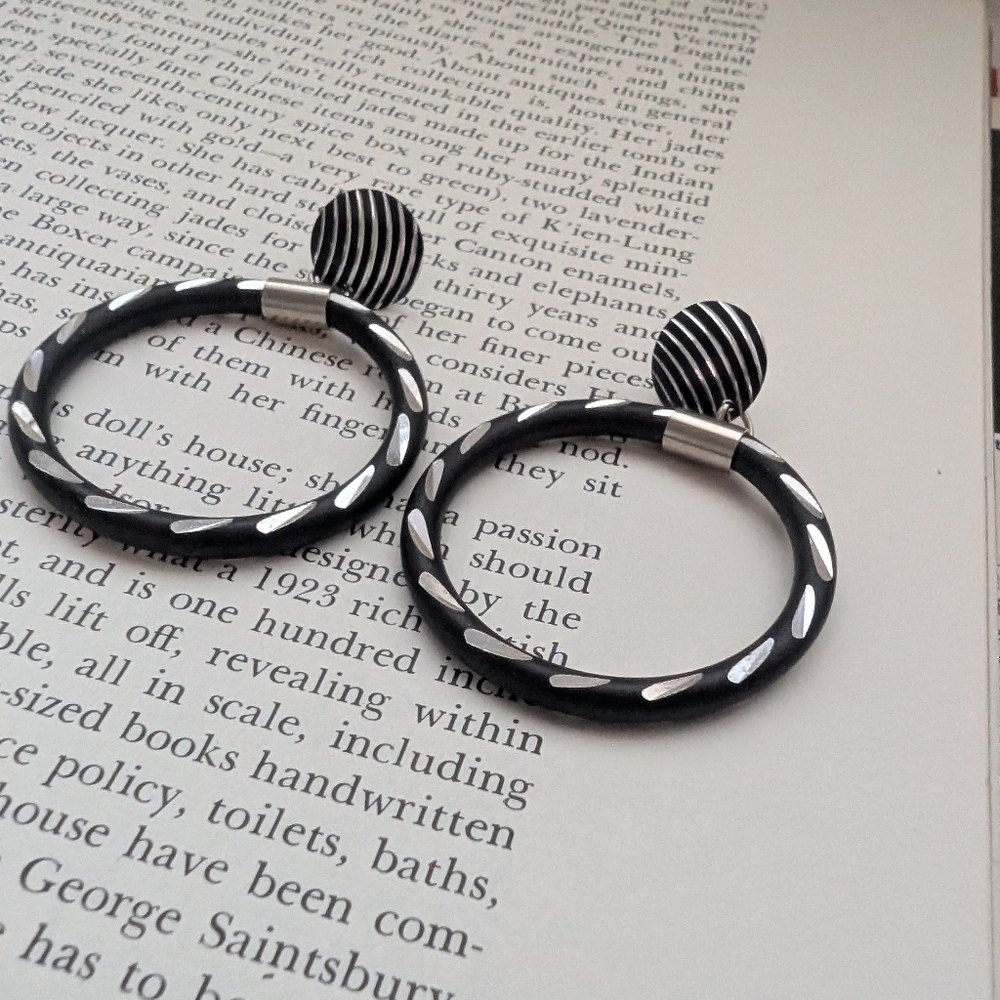 Elegant Black and Silver Hoop Earrings - Picture 2 of 7